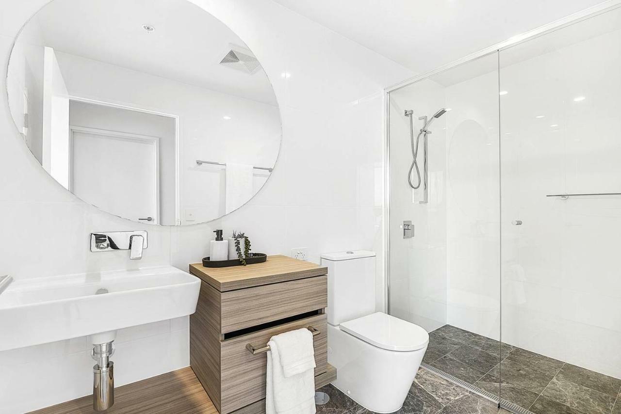Qube Broadbeach Ocean View Apartments Голд-Кост Екстер'єр фото