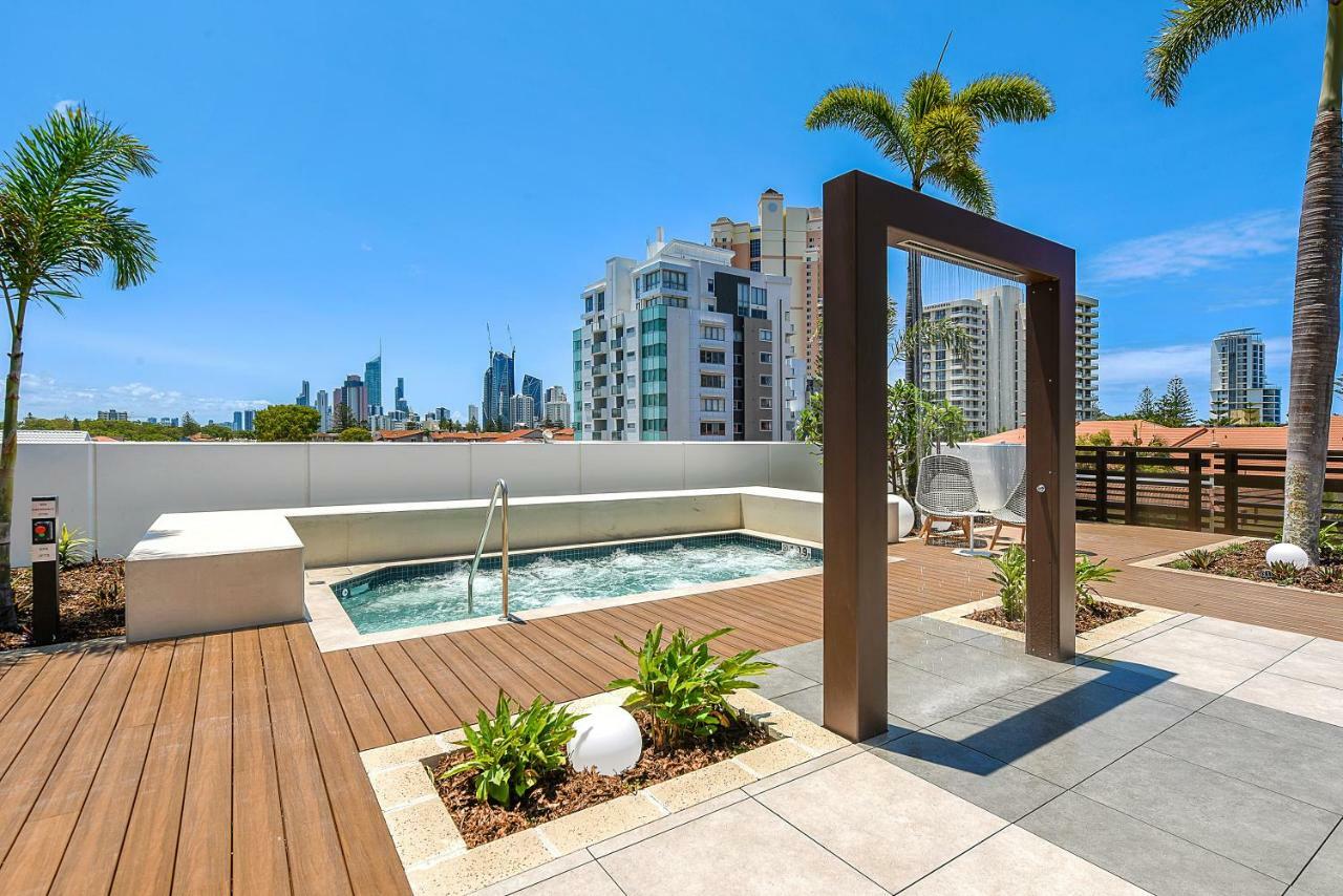 Qube Broadbeach Ocean View Apartments Голд-Кост Екстер'єр фото