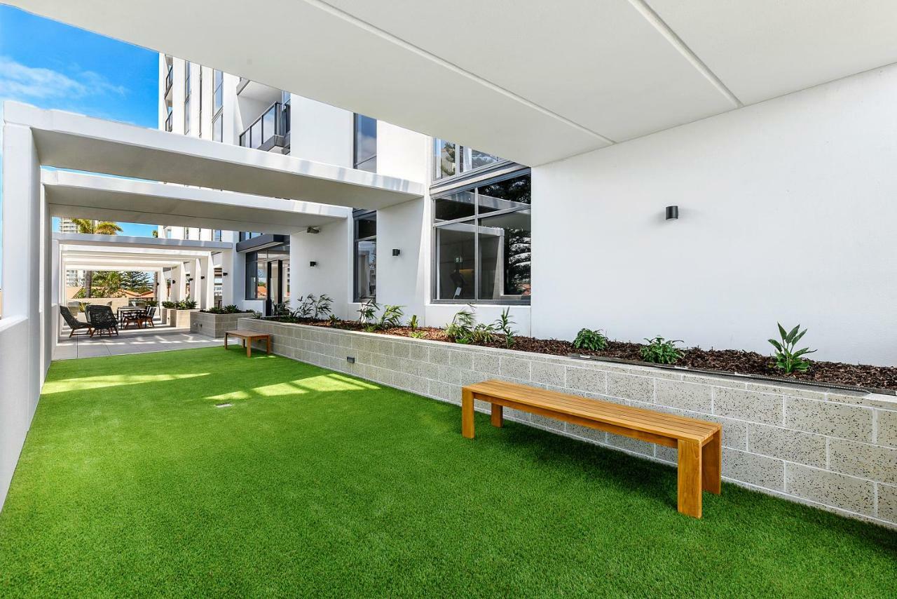 Qube Broadbeach Ocean View Apartments Голд-Кост Екстер'єр фото